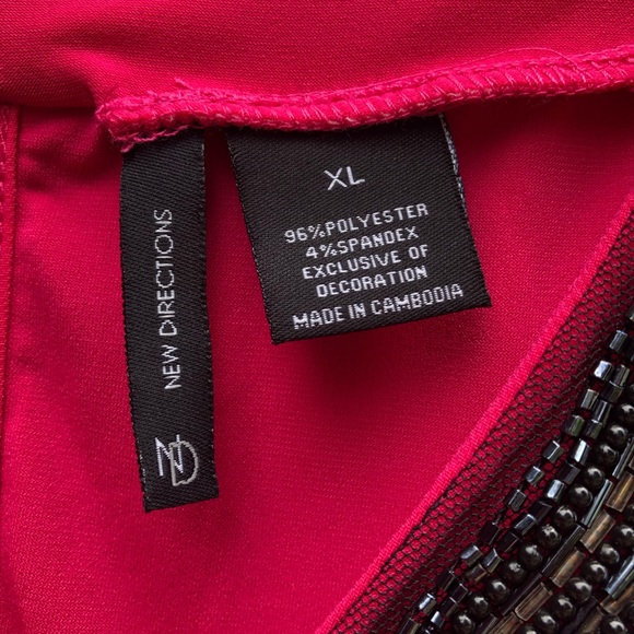 ND | Embellished Sleeveless Blouse - Picture 5 of 5